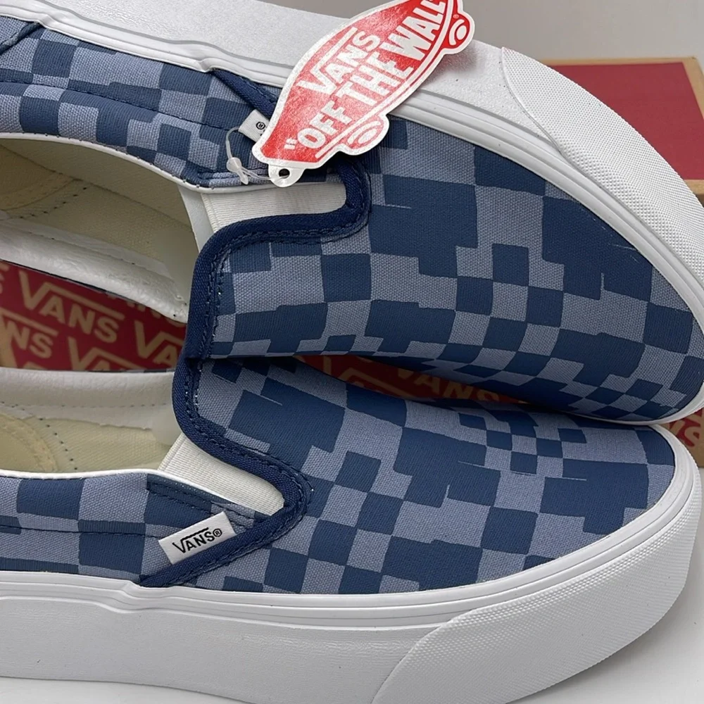 Vans WMNS Blue Checkered Classic Slip-On Sneakers Platforms Multi Check Blue